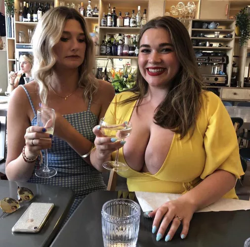 Who likes the view? 😘 by Basel7o