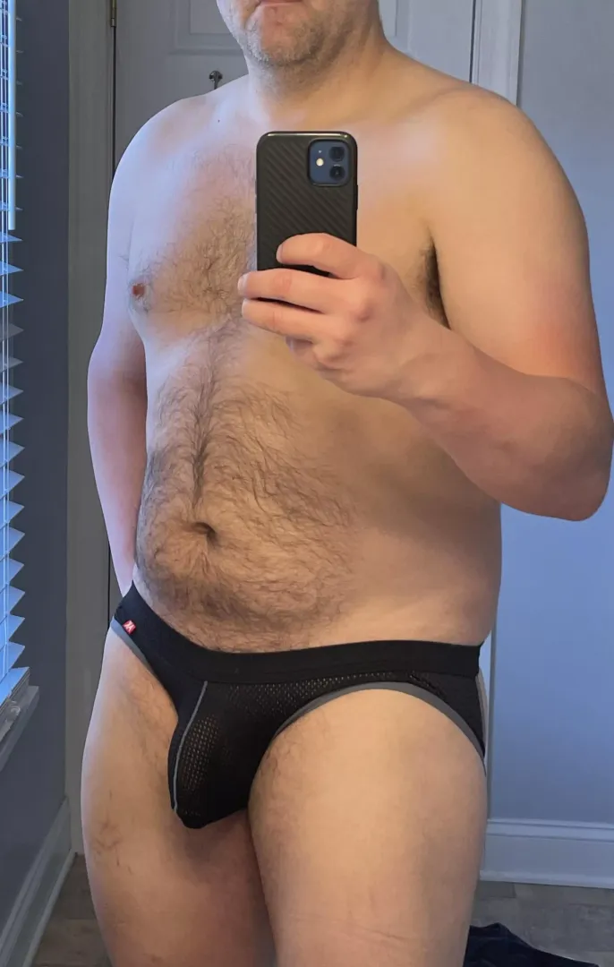 Who likes this dad bod? by DivineFriction