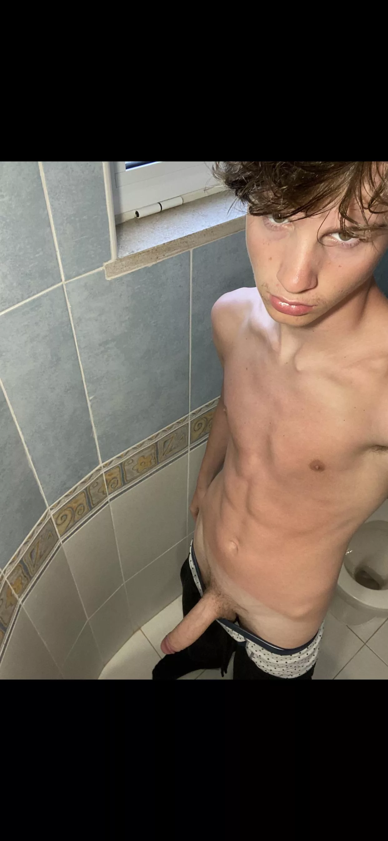 who likes this twink? posted by Hungteen_cock
