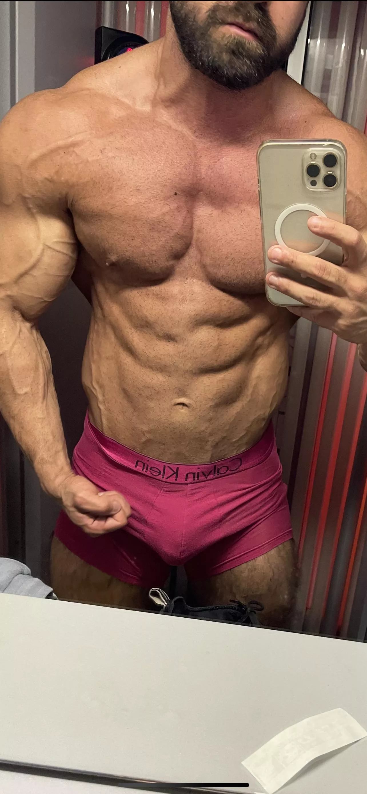 Who likes veins? [m] posted by fitlove69