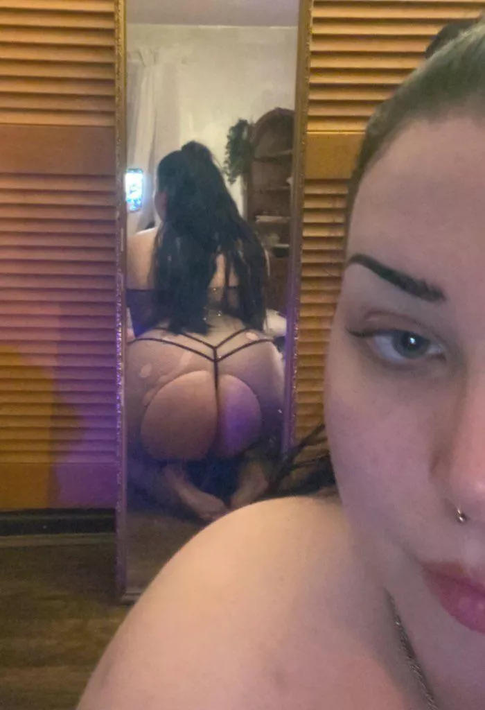 who needs a big butt emo girl posted by pinkieplump