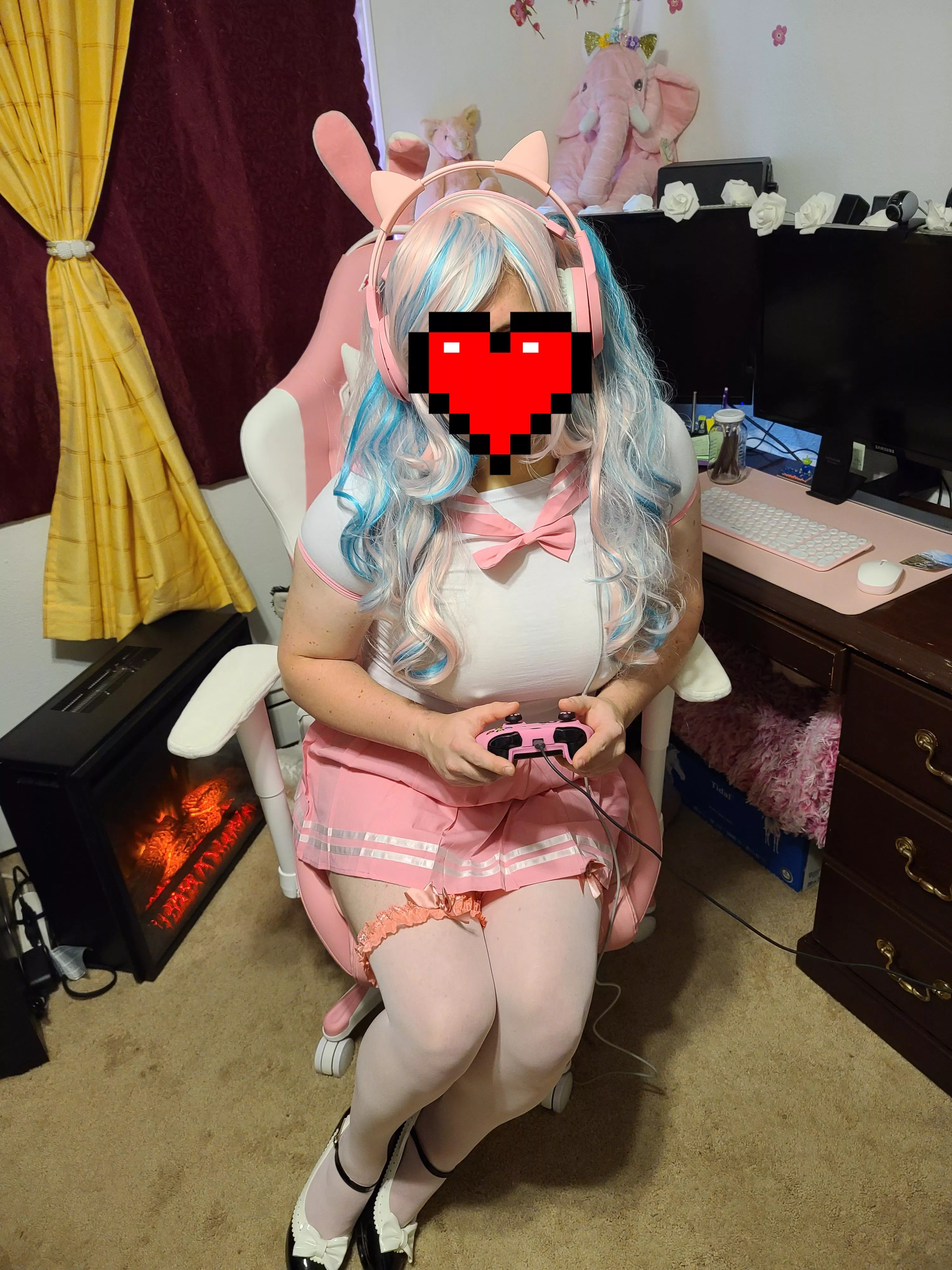 Who needs a girl gamer when you could have a sissy gamer? posted by SisWyla
