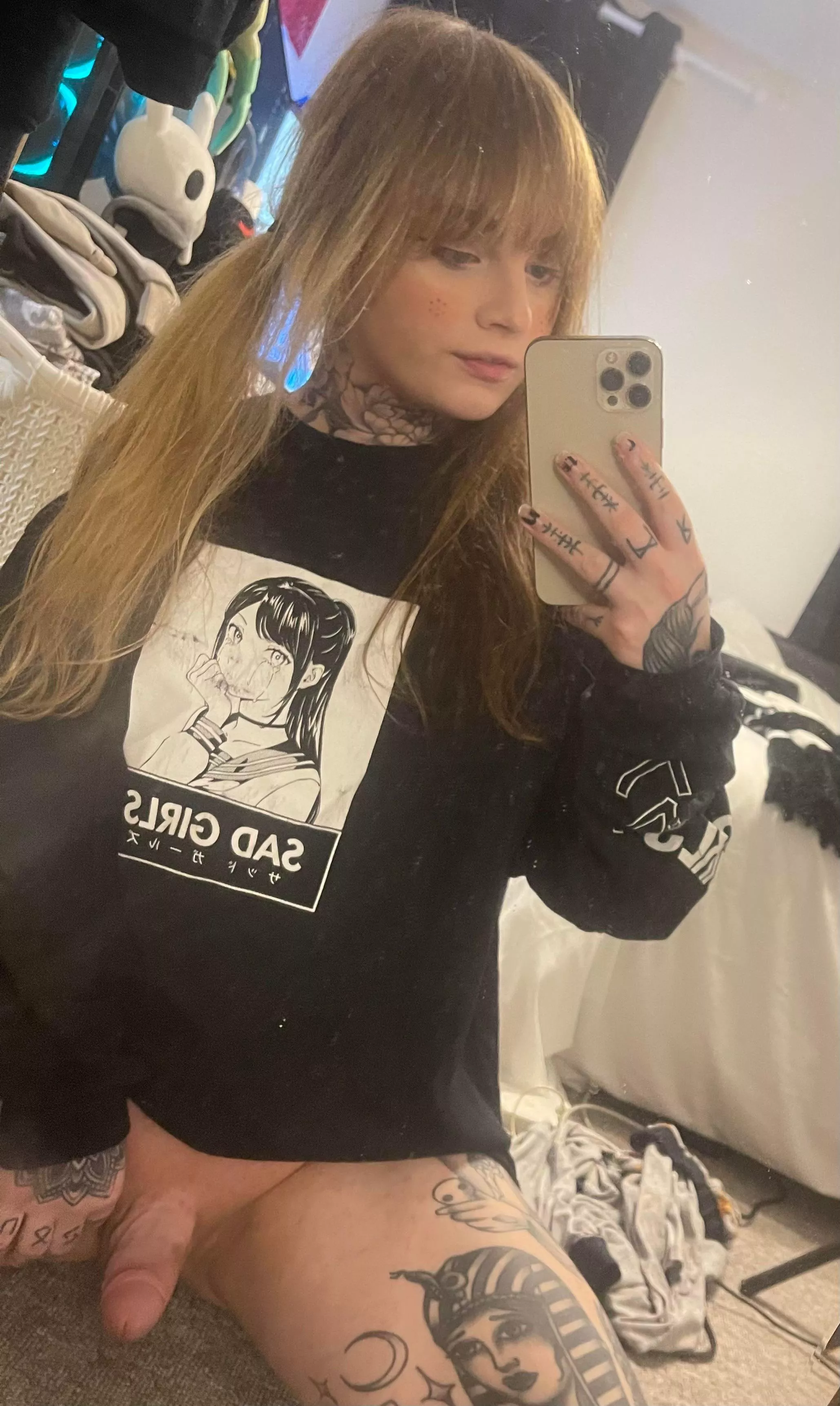 Who needs a thicc dick goth gf? posted by EmilyPiexo