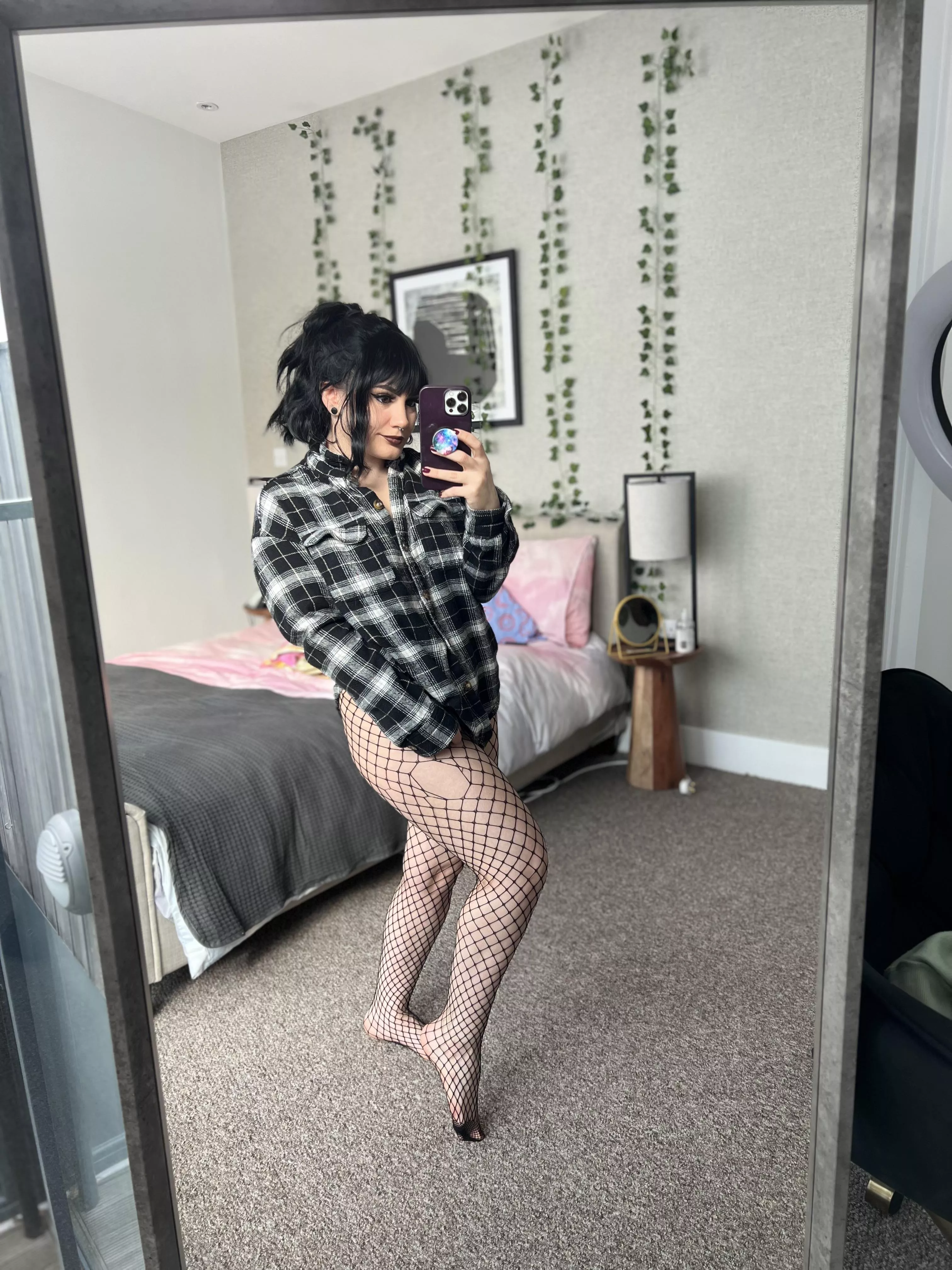 Who ordered a hot goth girlfriend? 😜 posted by power_midget