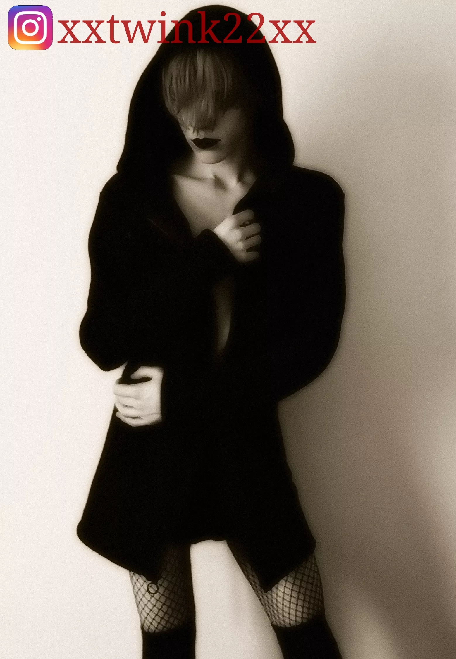 Who said blondes can't be goth 🖤 posted by xxTwink22xx