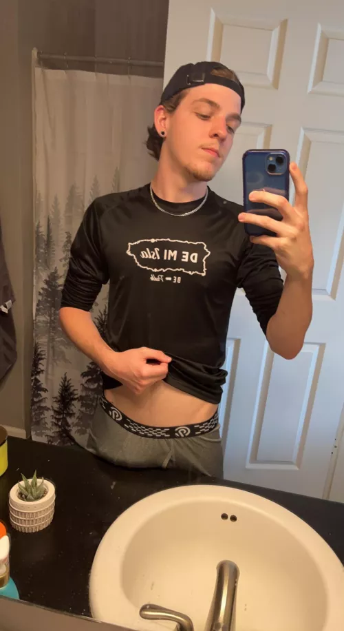 Who thinks I should take it out? by Rhaegal1029