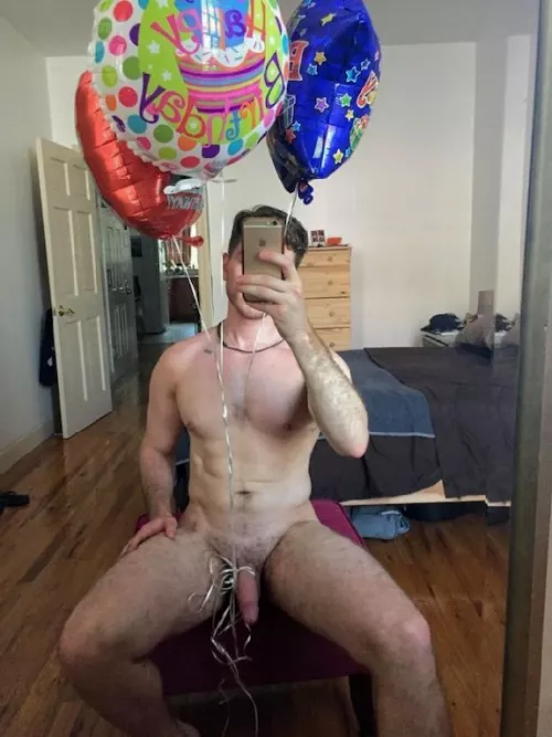 Who want smoe birtdhay present? by deputyenderman