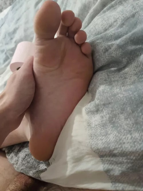 who want to compare or trade feet ? by Forsaken_Ad7912