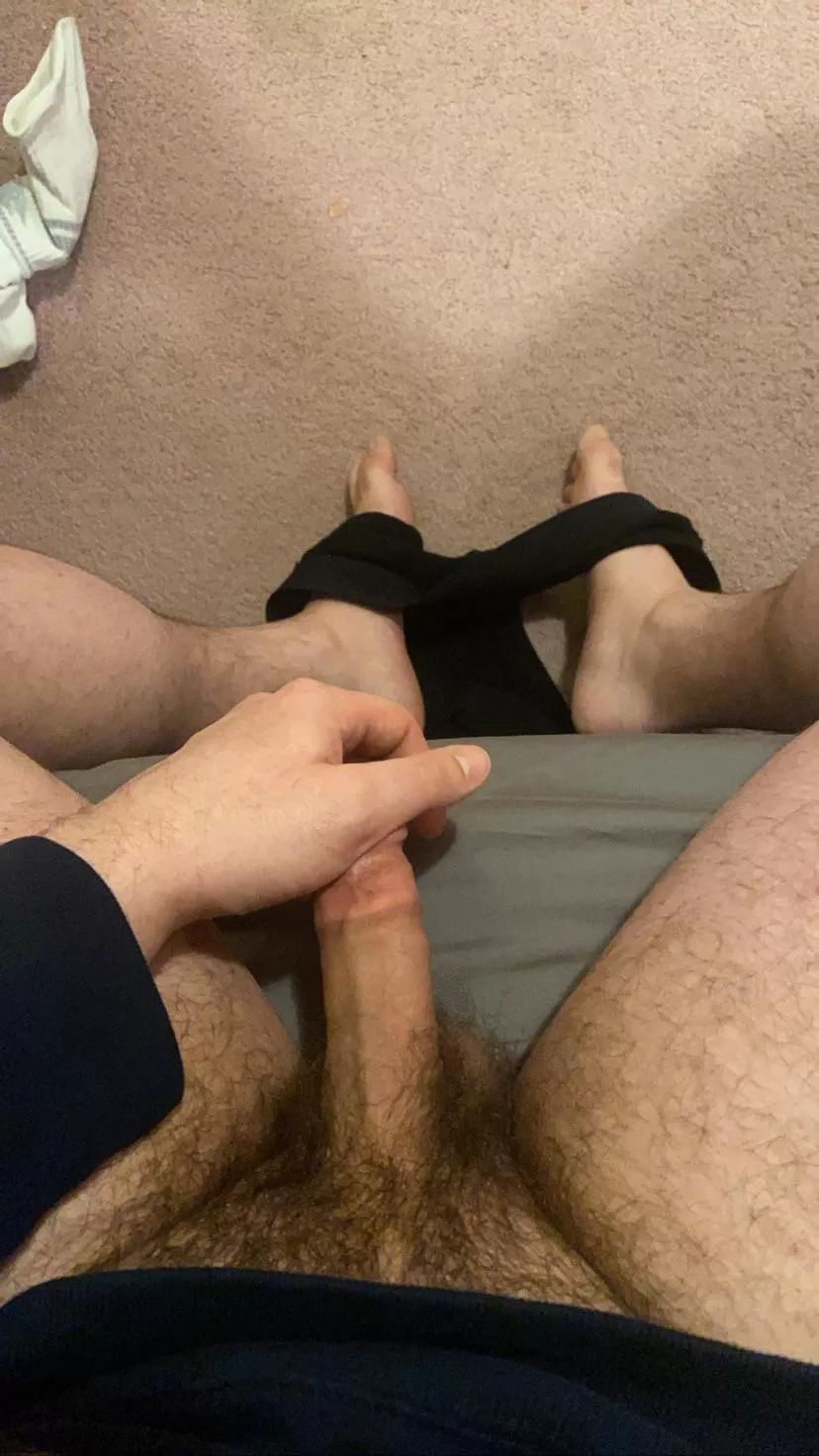Who want to get on their knees for me? posted by Thotter25