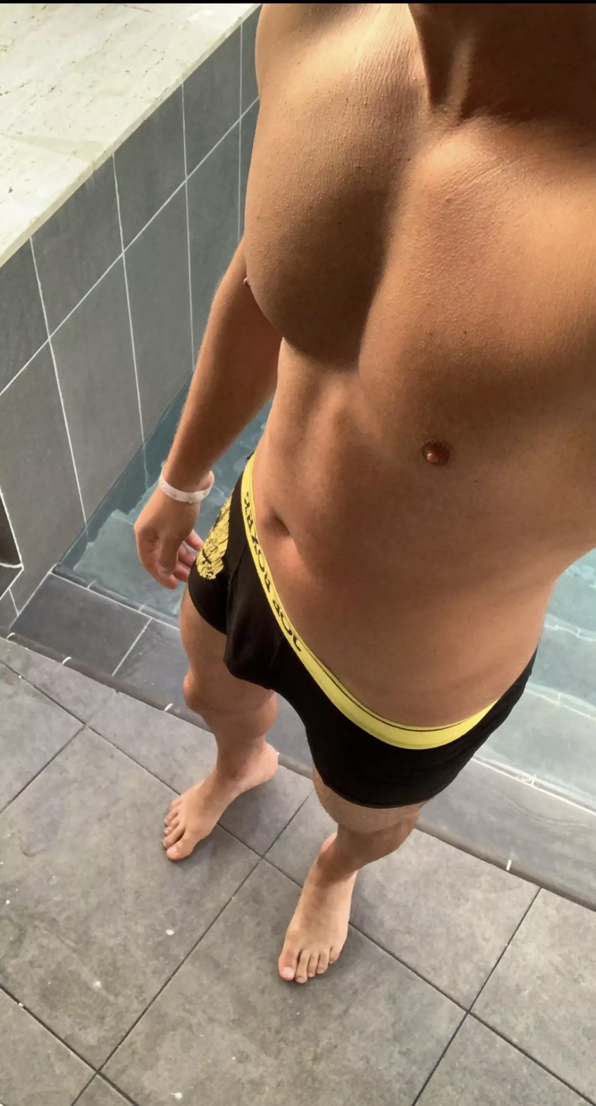 Who want to slide there hands inside 😈 posted by Mike88j