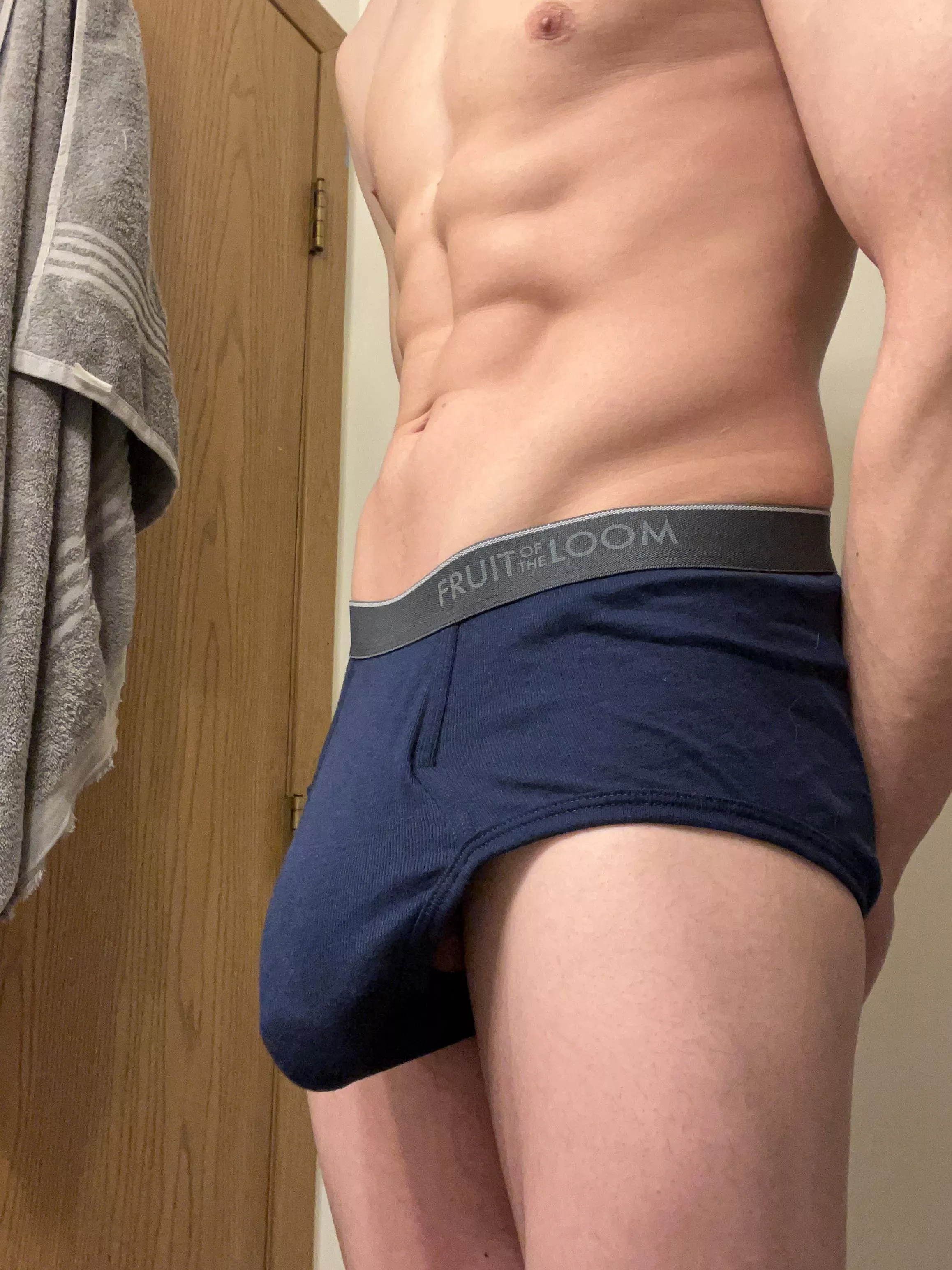 Who wants a peek? posted by Majestic_Woodmaker