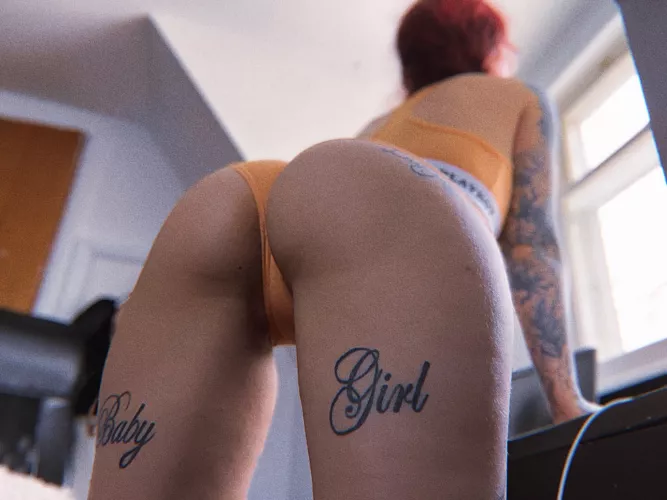 who wants a personal playboy bunny ? by Vifoxx