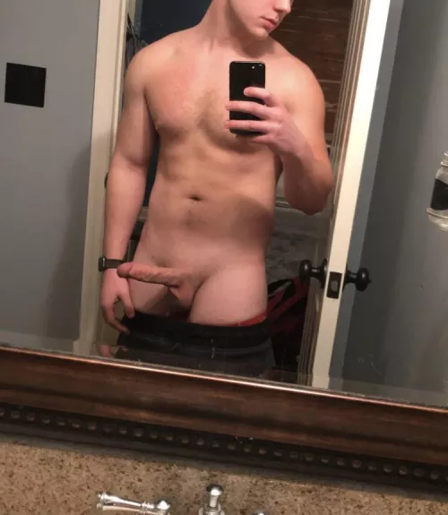 Who wants a piece of [M]e ;) by xoxwow1
