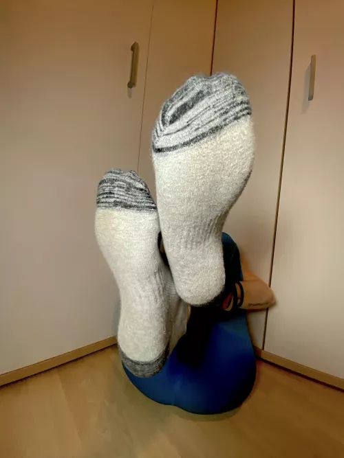 Who wants a sniff of these beauties? Worn for three days no stop, workouts included.... by footfetishtemple