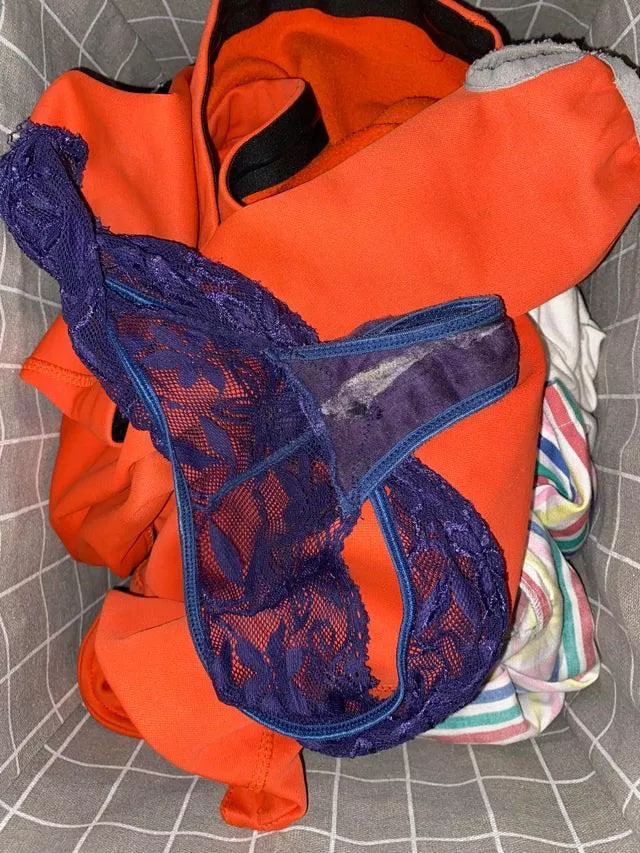 Who wants a sniff? posted by DressRealistic7256