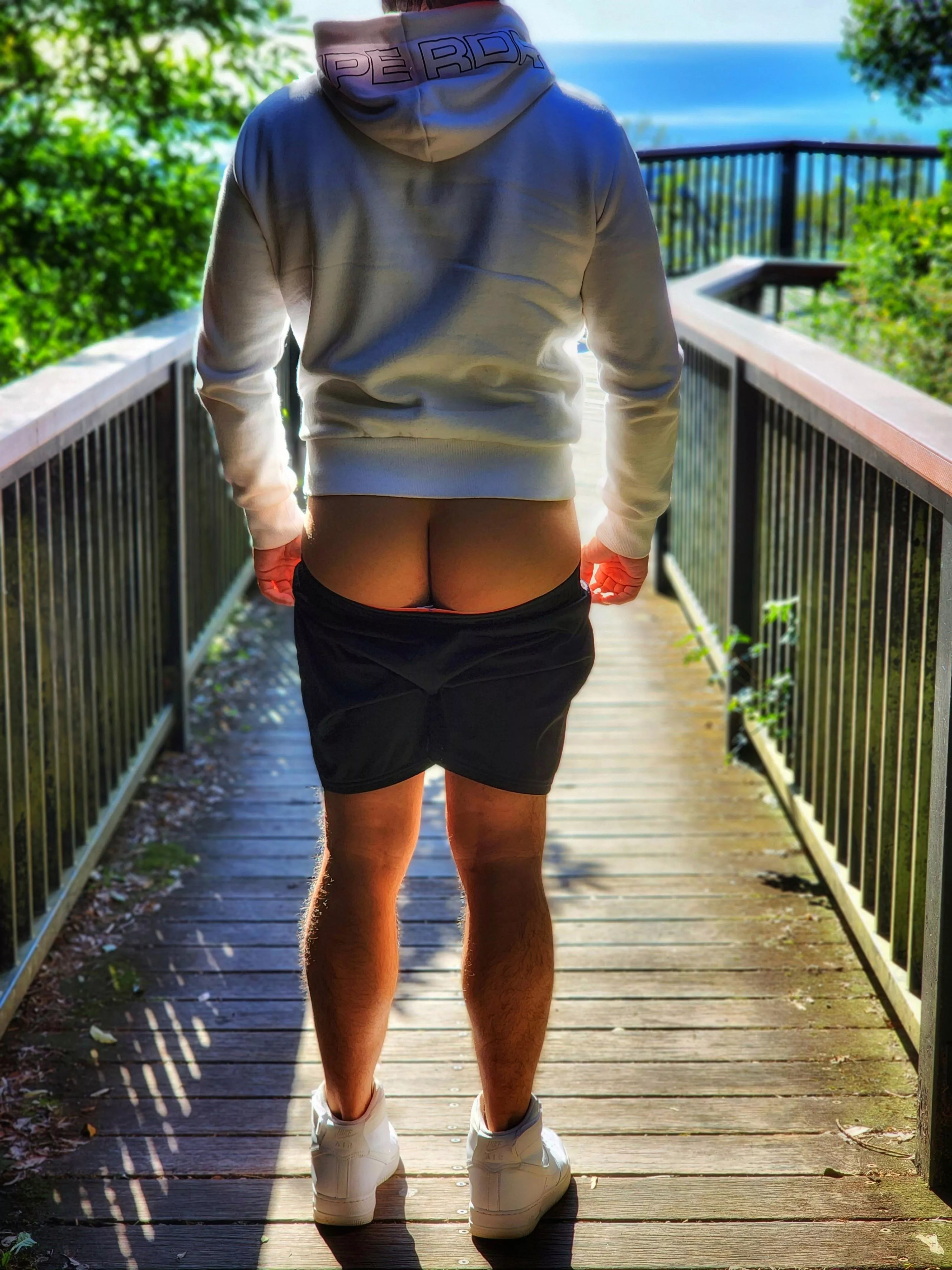 Who wants bum cheeks for breakfast? 🍑 🌞 posted by mikeymuscleboy14