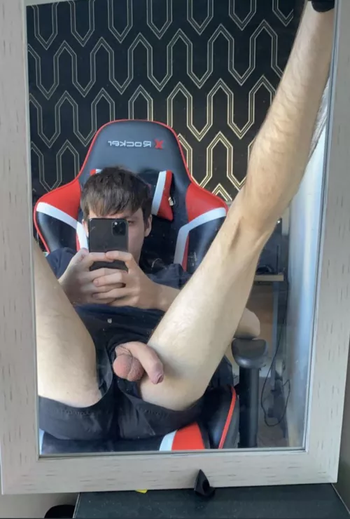 Who wants my straight cock ? by benster1111