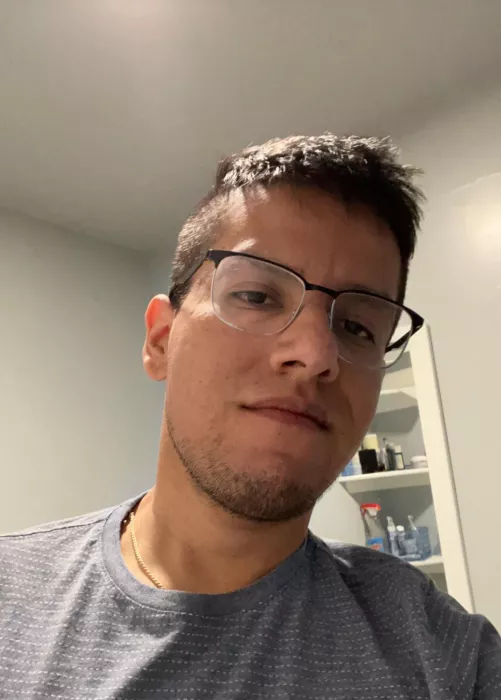 Who wants to be my friend? by sauli888