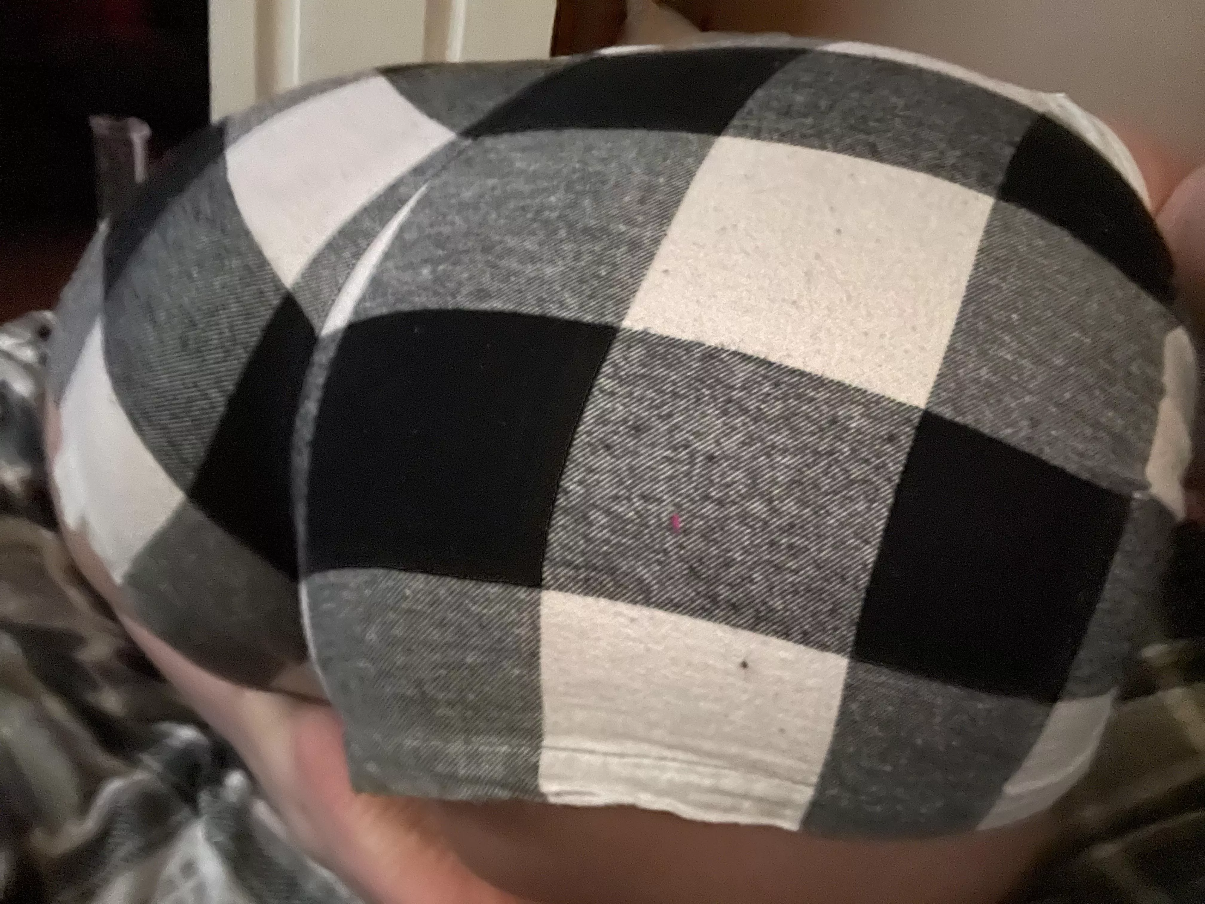 who wants to bend me over?🥵💋 posted by ofprincess_ellaaa