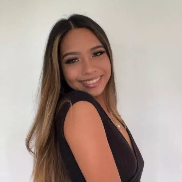 Who wants to cock/cum trib for my lil step sis? 😈 posted by Classic_Fun_2561