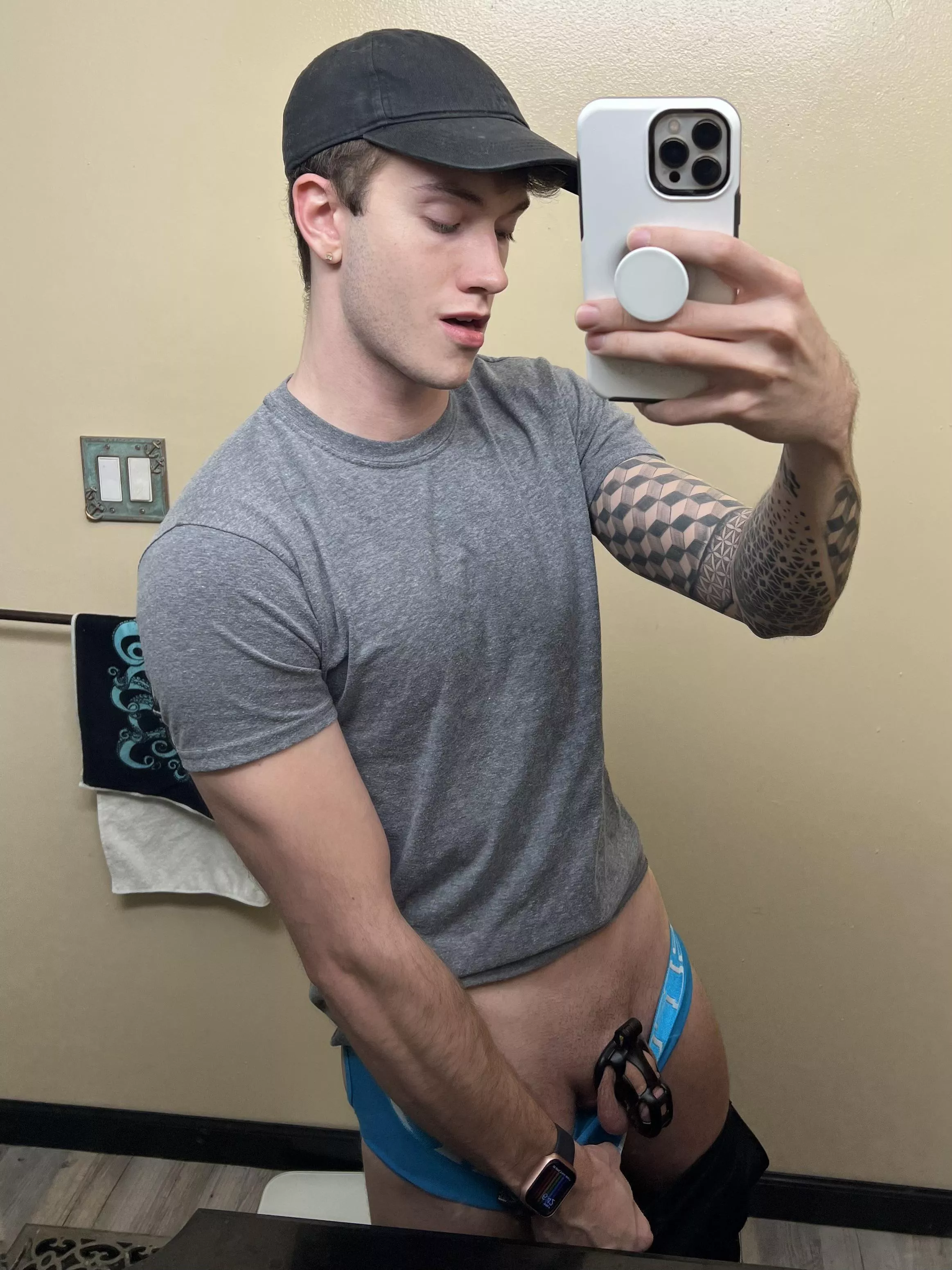 Who wants to compare? 😳 posted by FinnAugust