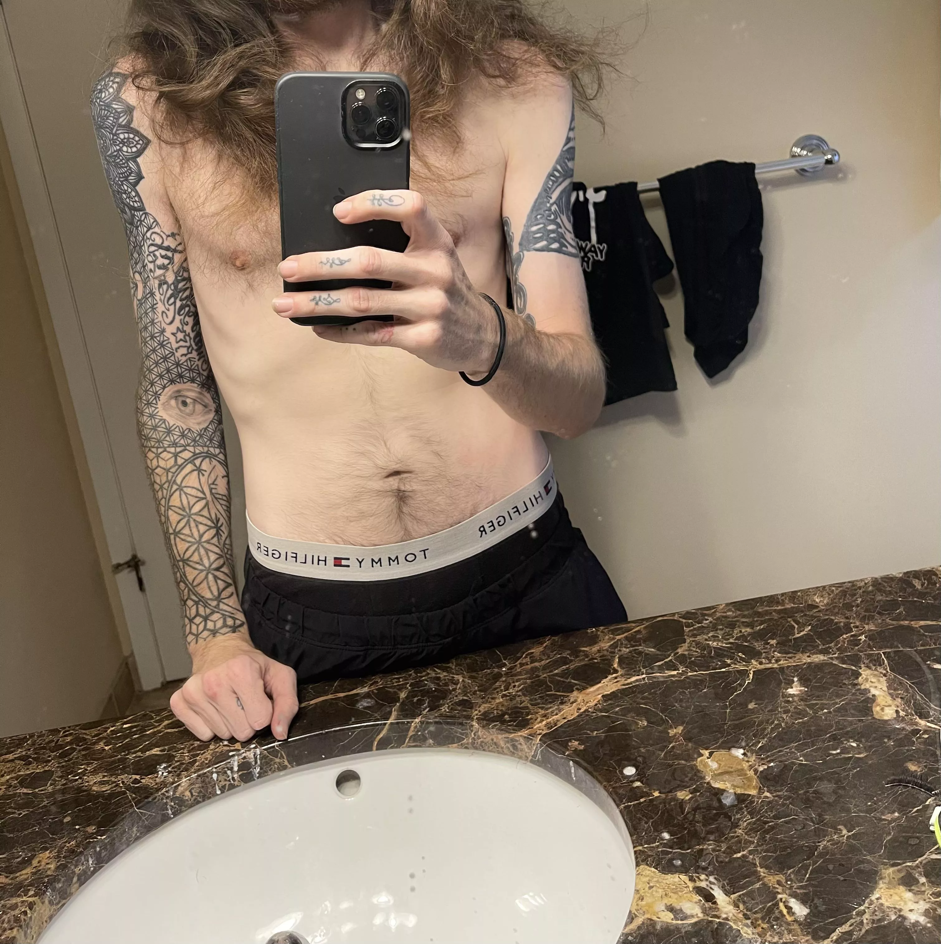 Who wants to fuck my husband? I want to watch my him fuck someone else😇😈 posted by xoxhalesss