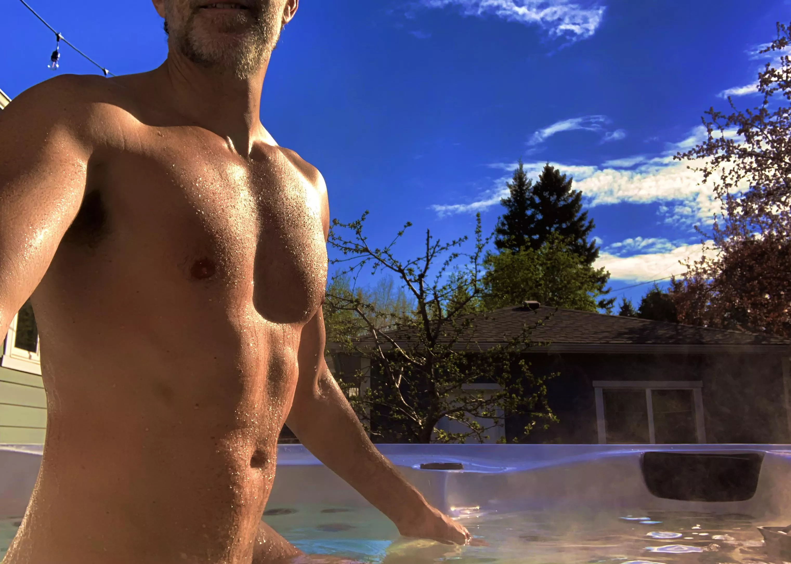 Who wants to get steamy on this cool morning? 😜[M47] posted by genxthrowaway74