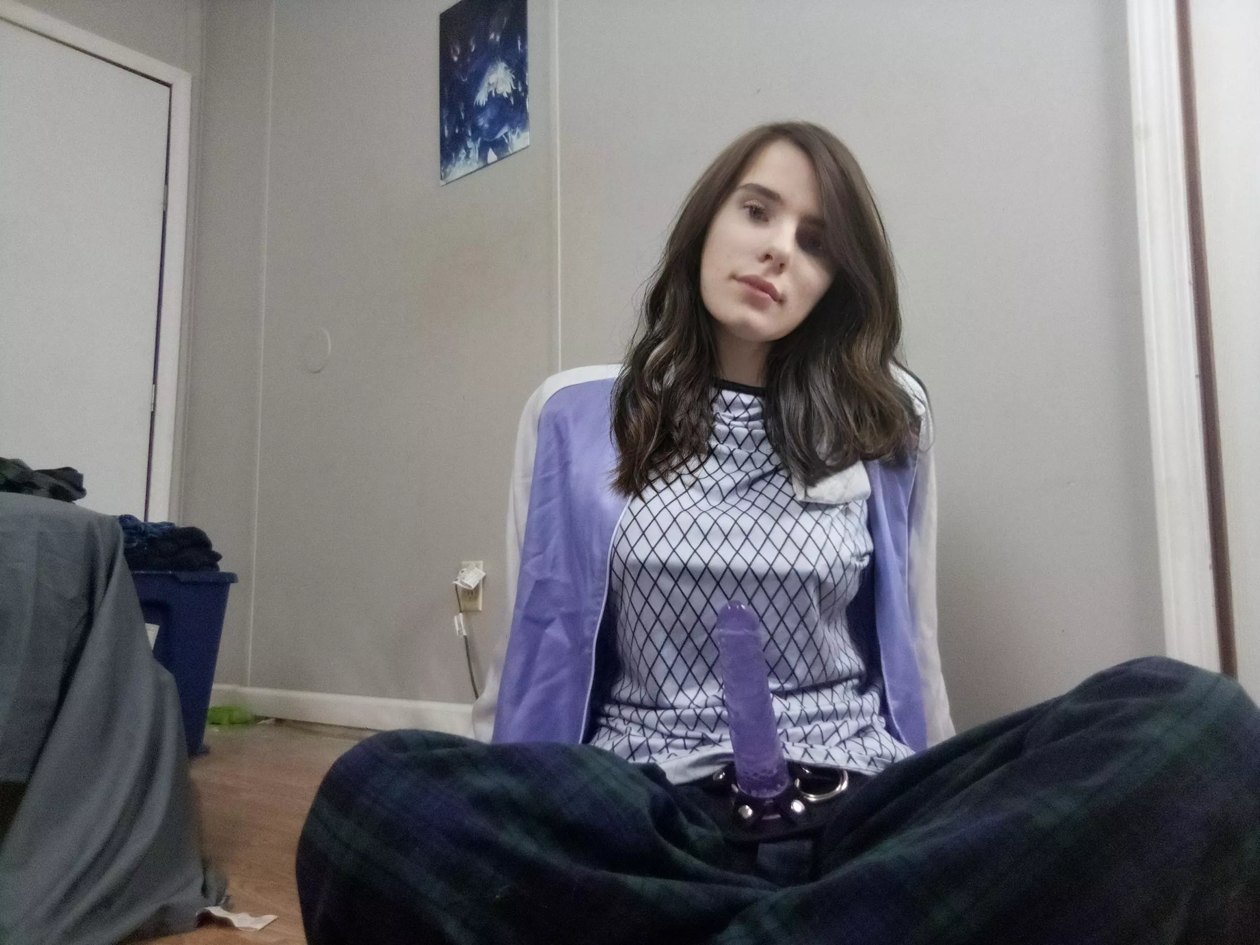 Who wants to give me a hand... or a mouth~ posted by SuccessfulFennel7575