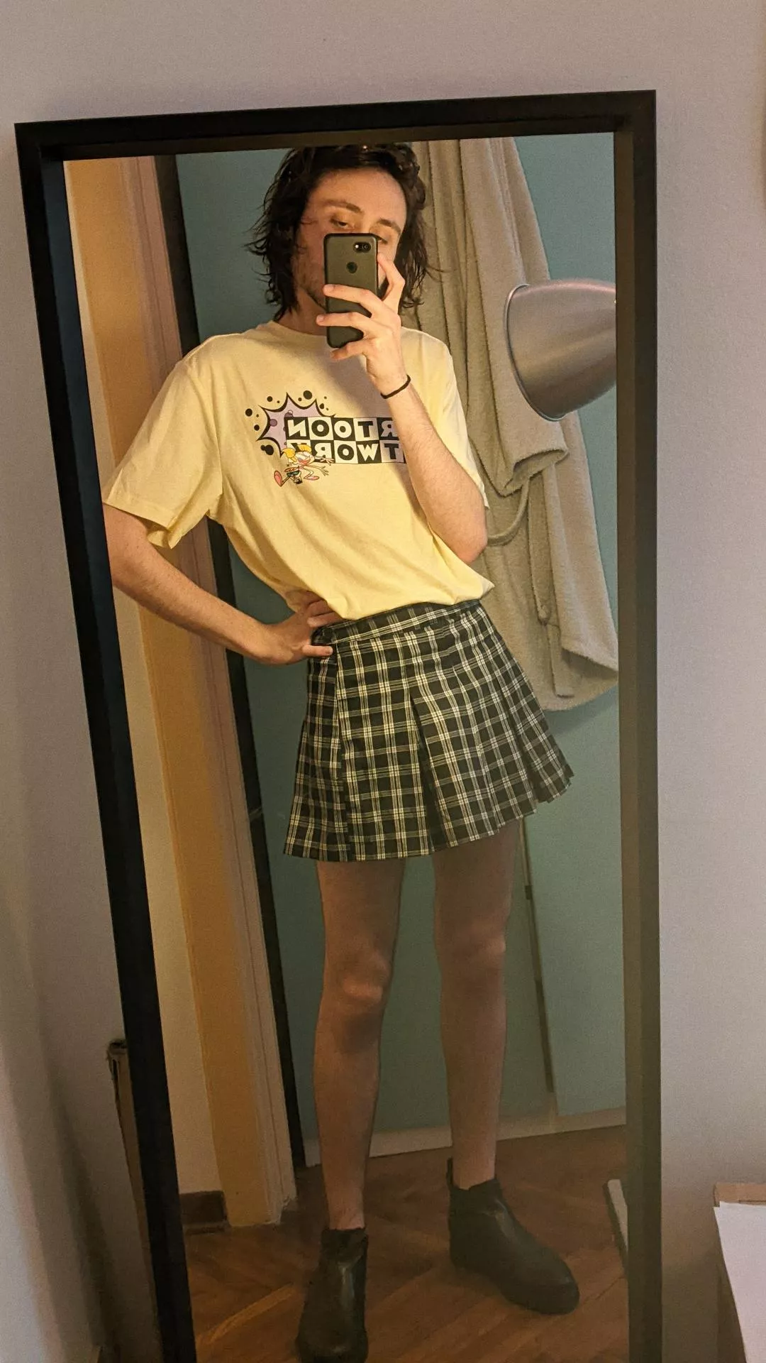 who wants to go for a walk w/ me? posted by Thigh-highT