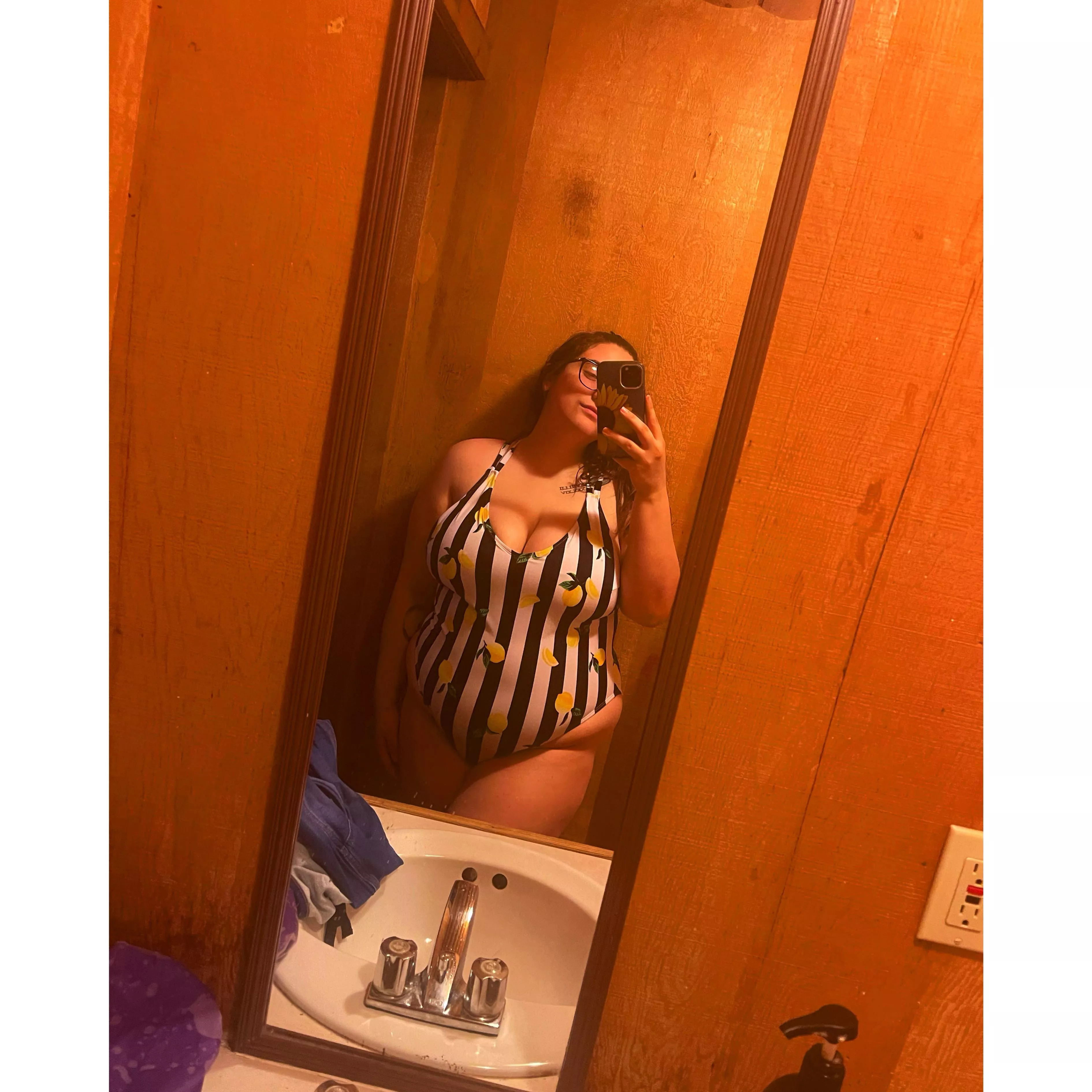 Who wants to go swimming? posted by Vann4h20_