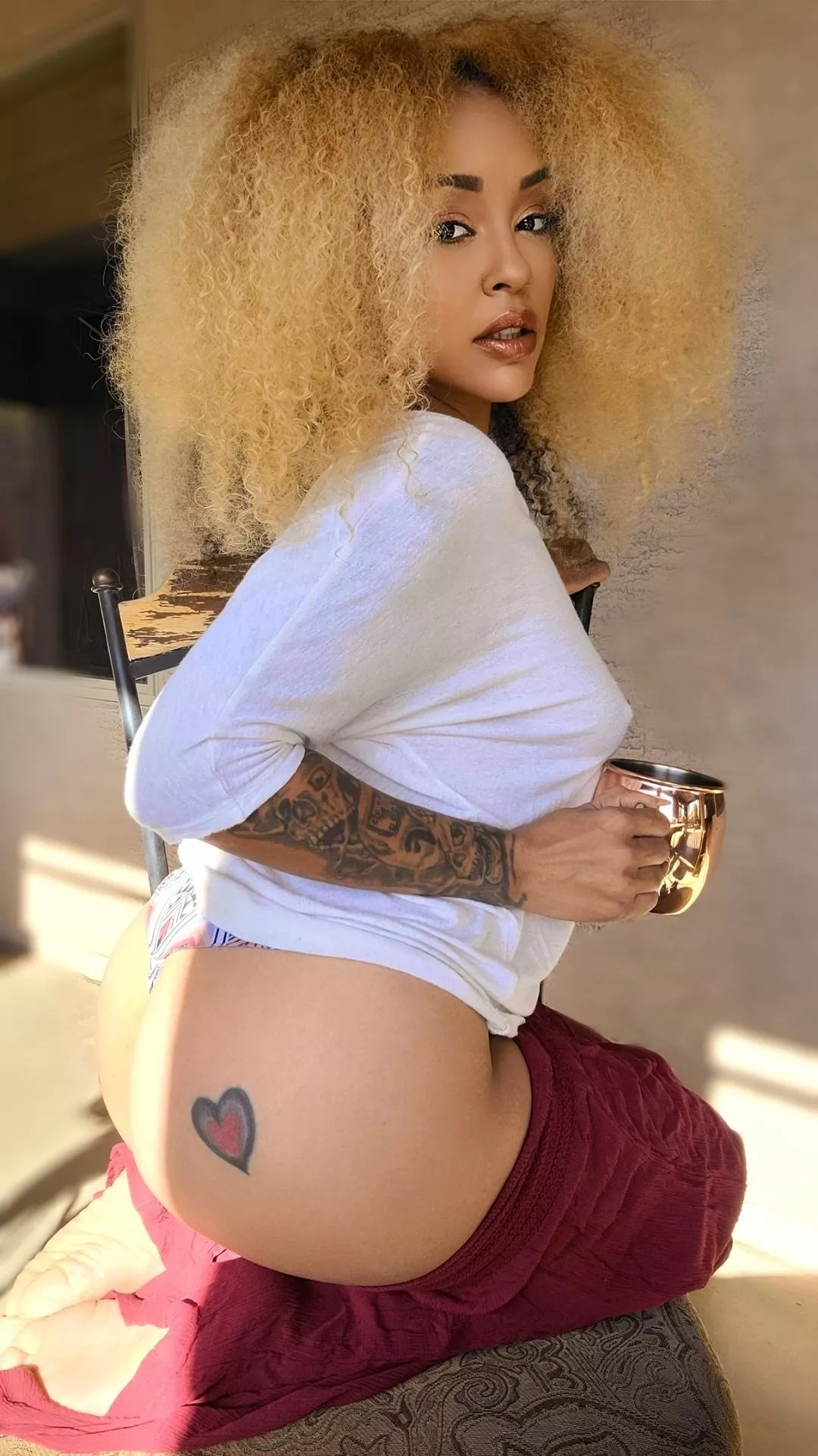 Who wants to have a coffee ☕️ with me??😏😏 posted by Vegetable_Hall1419