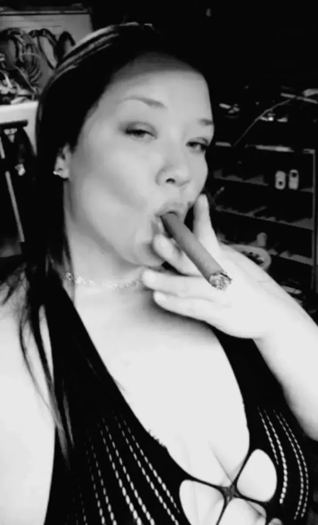 who wants to have sum fun while my husband's at work? posted by jayd754real