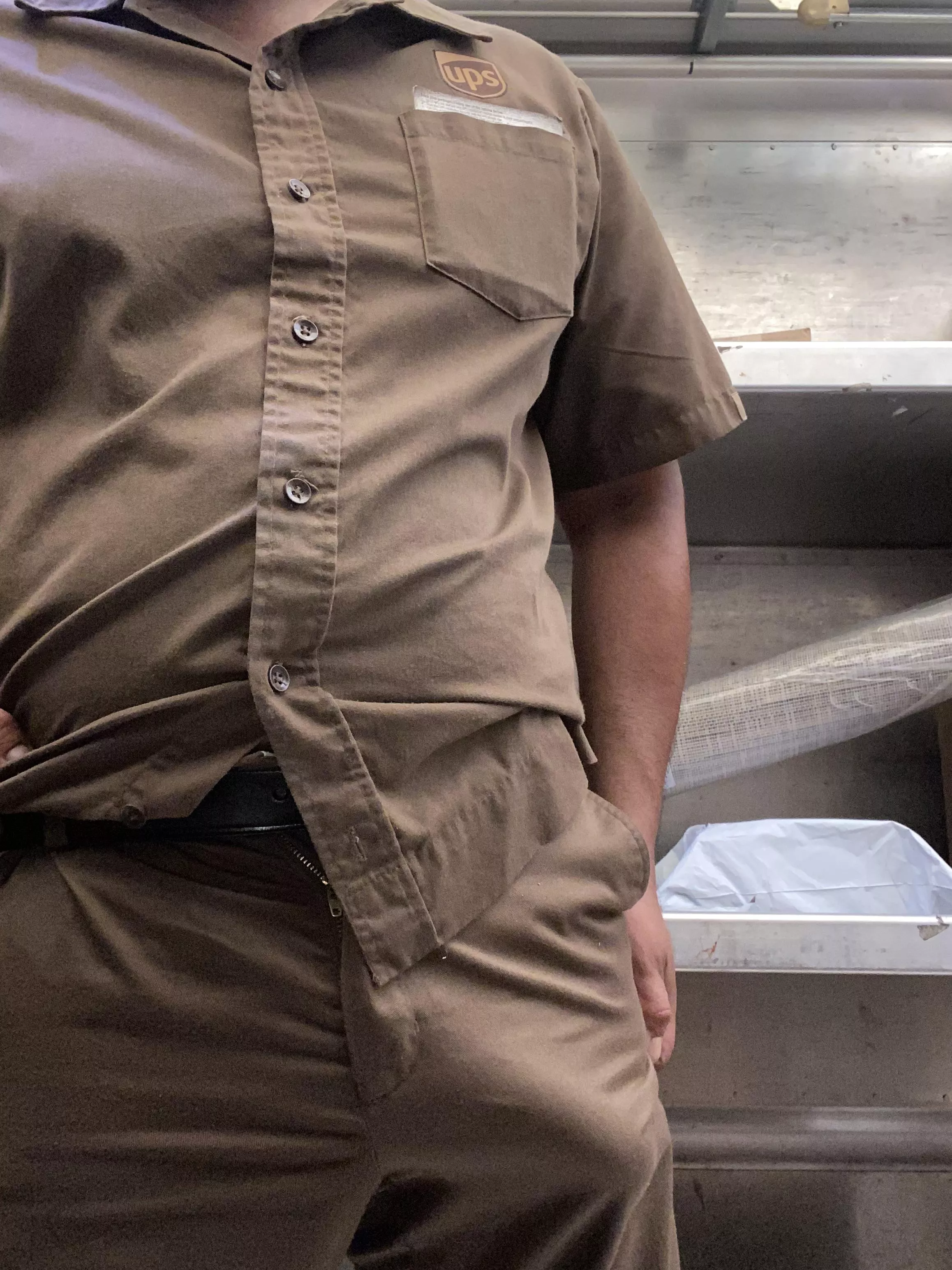 Who wants to keep a horny ups driver company while he works posted by 1hungmandl