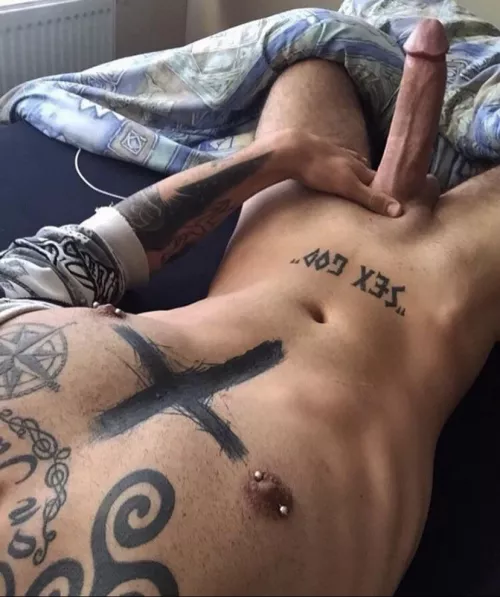 Who wants to make me cum ? by ArtofDonJuan