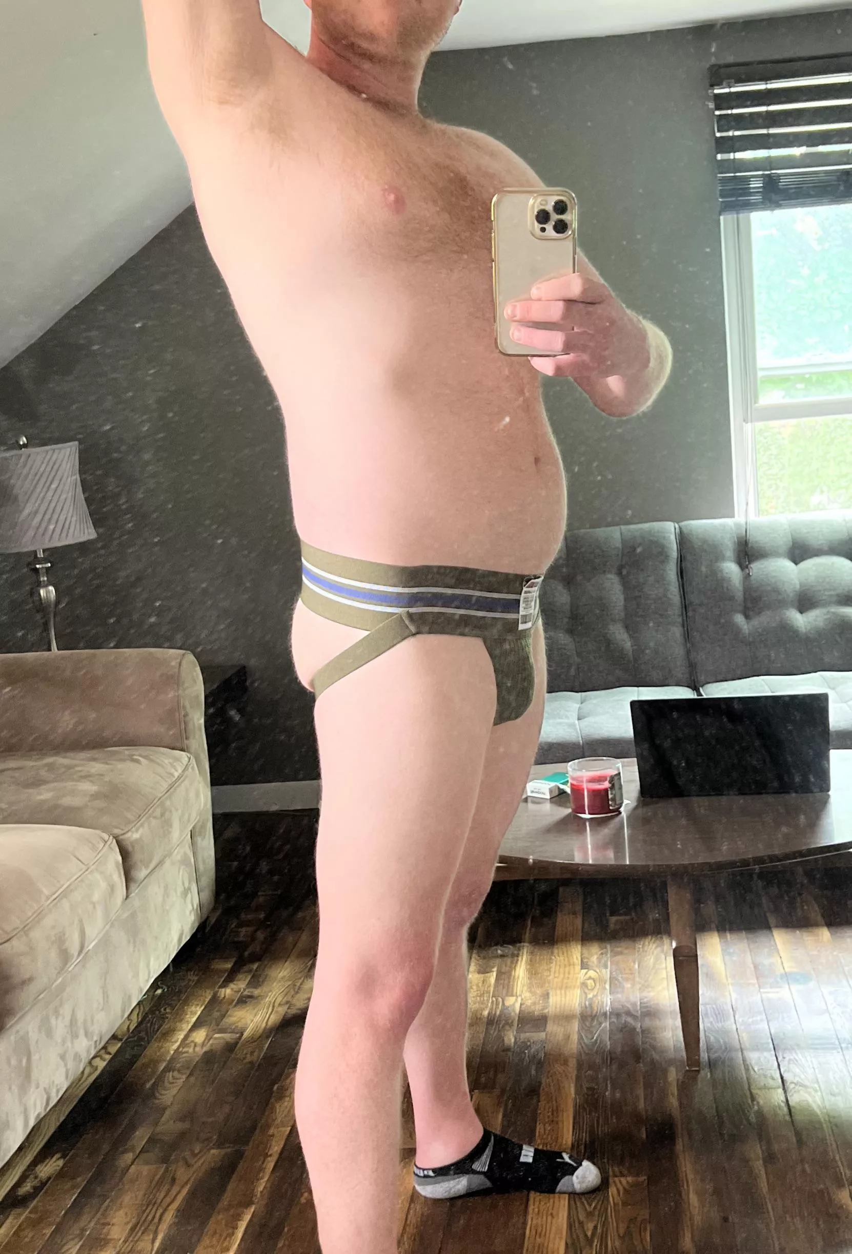 Who wants to play posted by Beef-Queen