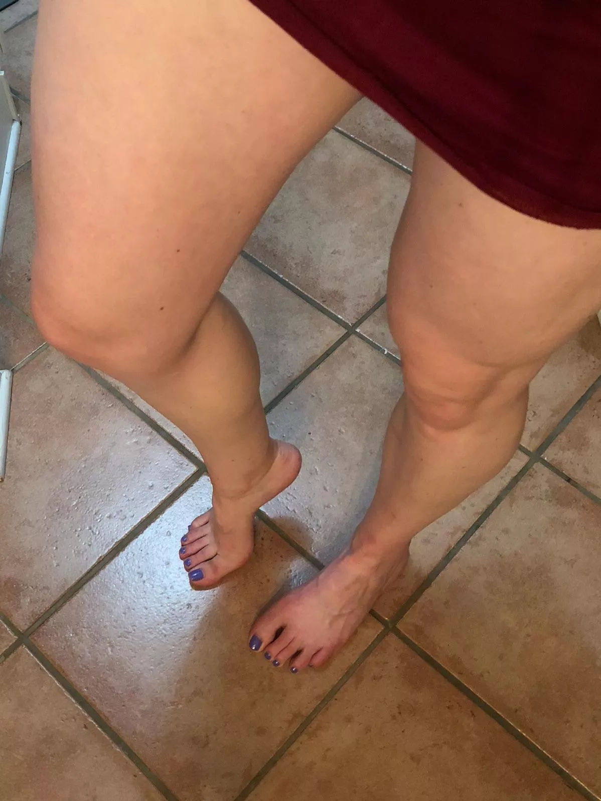 Who wants to play with my feet? posted by vikingsoles