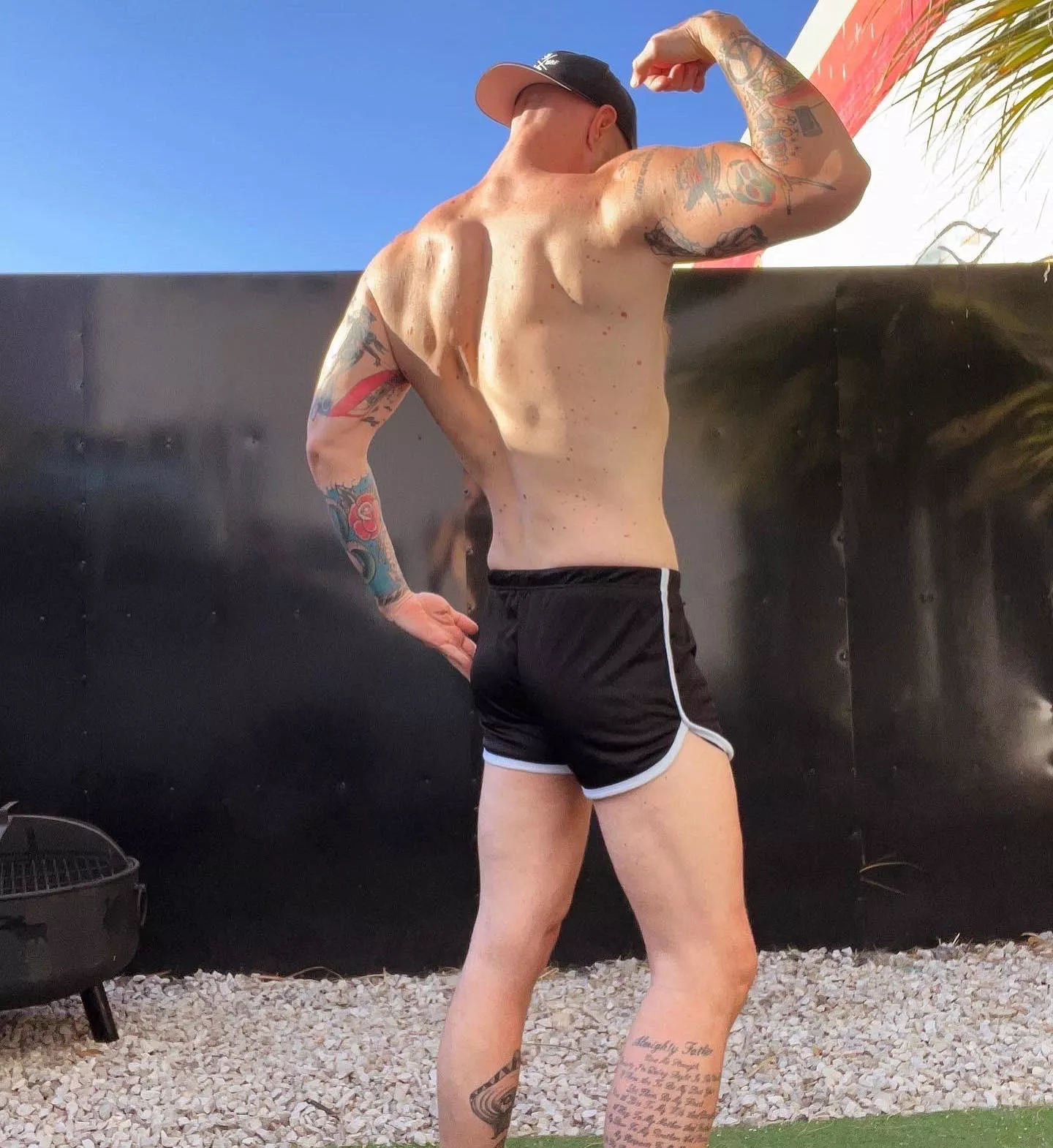 Who wants to rub me down after the gym? posted by HansVonHung