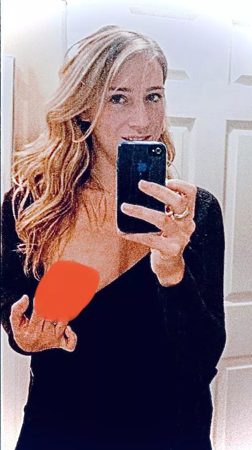 Who wants to see her uncensored? posted by ElRigdog