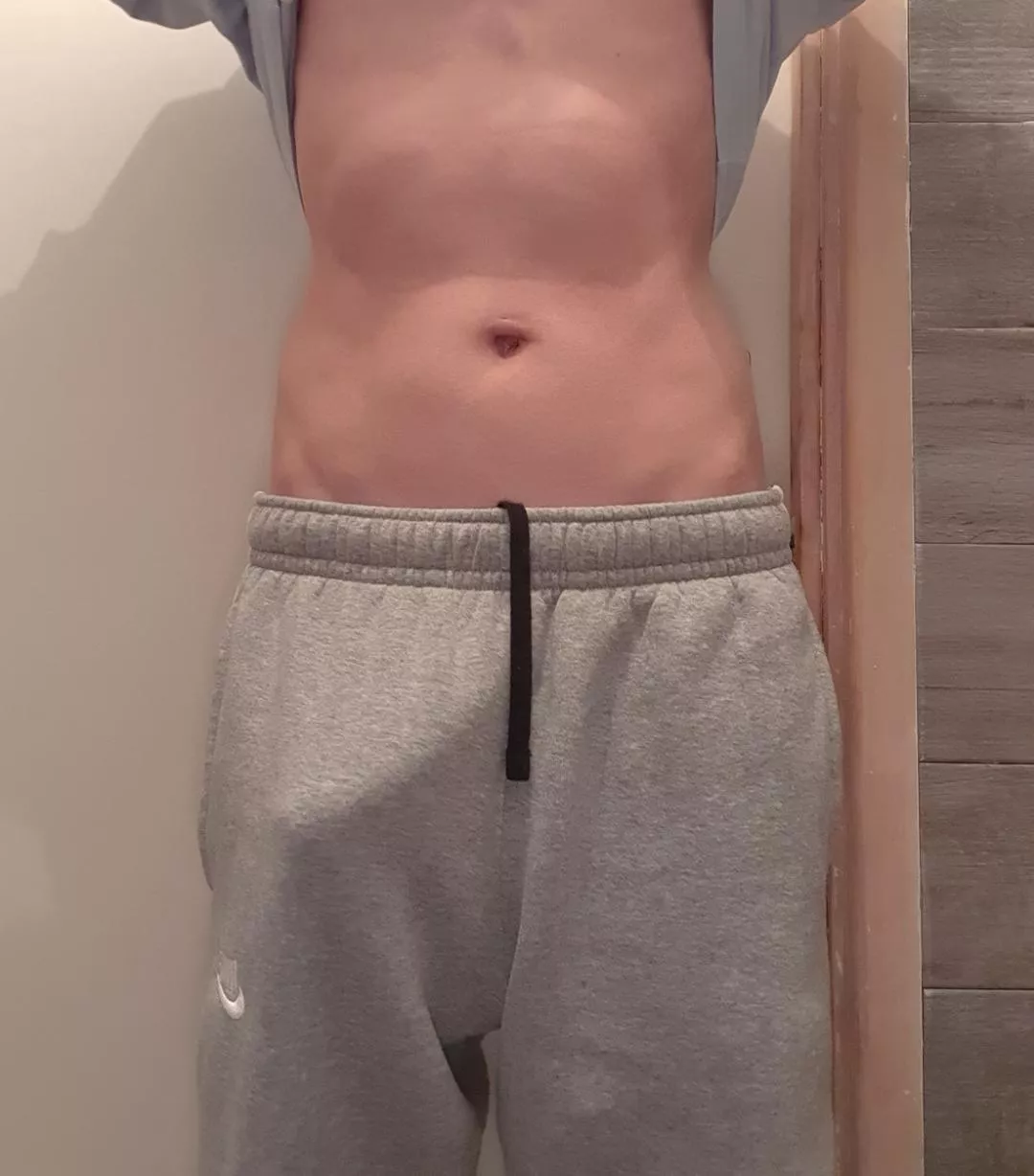 😋who wants to see more posted by Few-Refrigerator-463