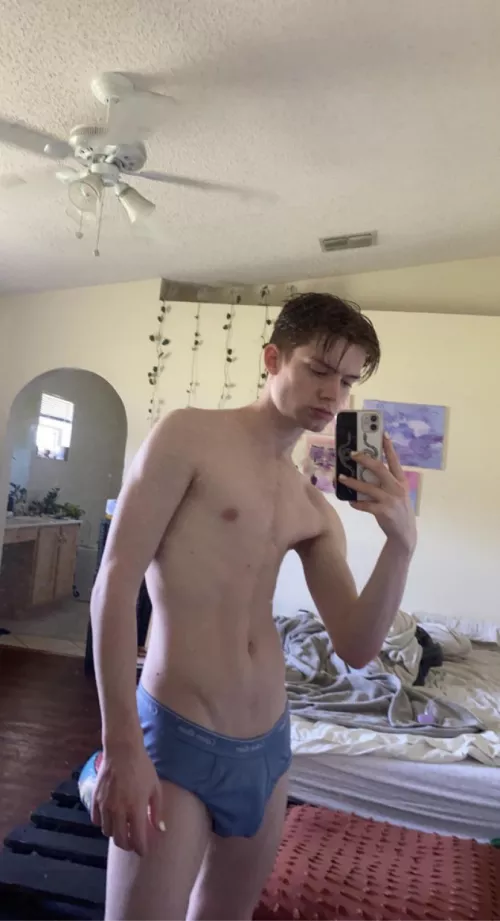 who wants to see what’s under 😏 by Proud_Till_7177