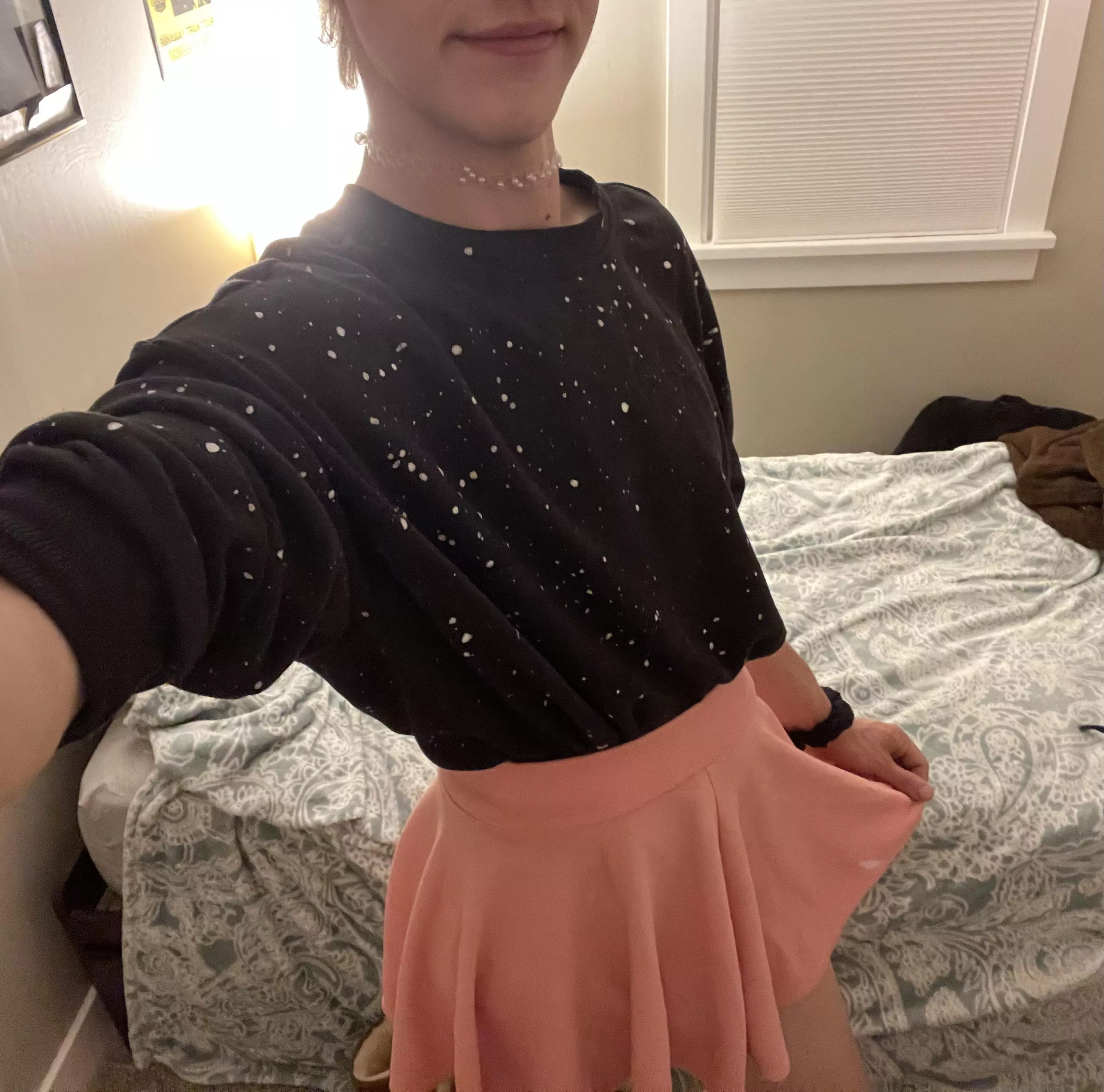 Who wants to take me on a date?? 🥺 posted by Master_Interest3179