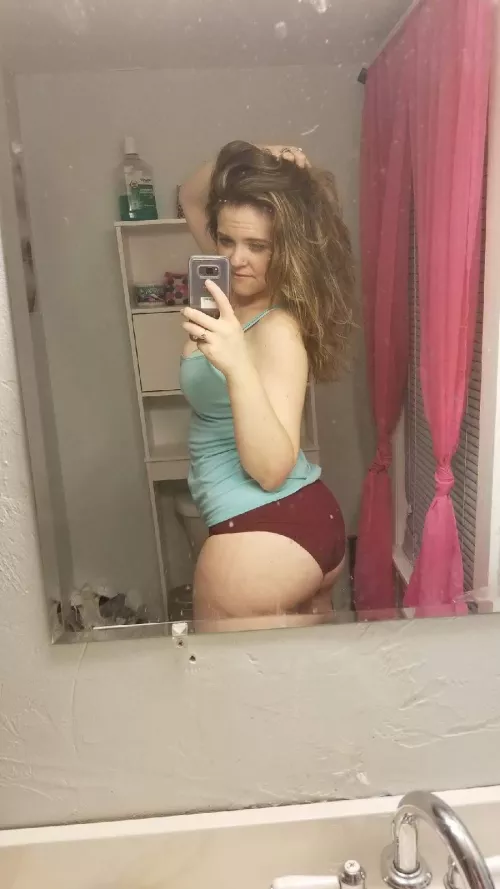 Who wants to trade this mom of 2? by Lost-Substance-2976