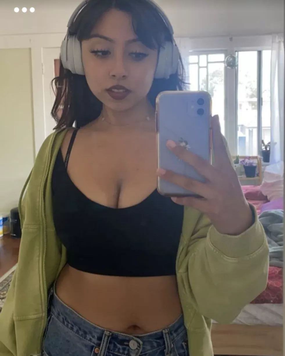 Who wants to trib this busty hottie posted by Lethermain