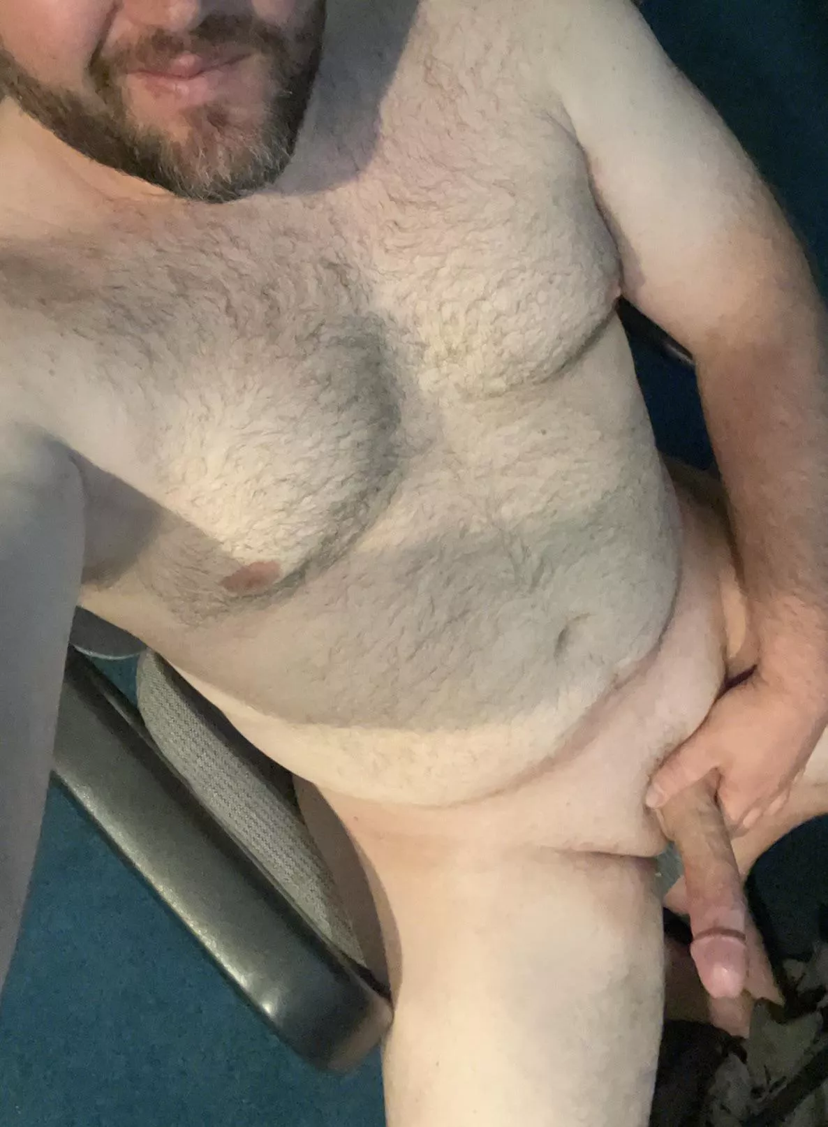 Who wants to walk in on me naked in my office [38] posted by jerkkkoffbud