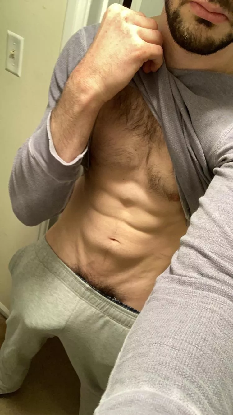 Who wants to work out with me? 😏 posted by swoshyswo