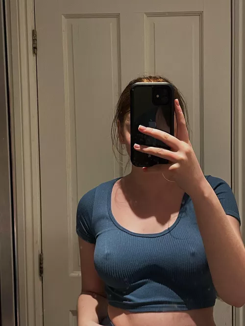 who wears a bra to the gym anyway by SiennaaRosee