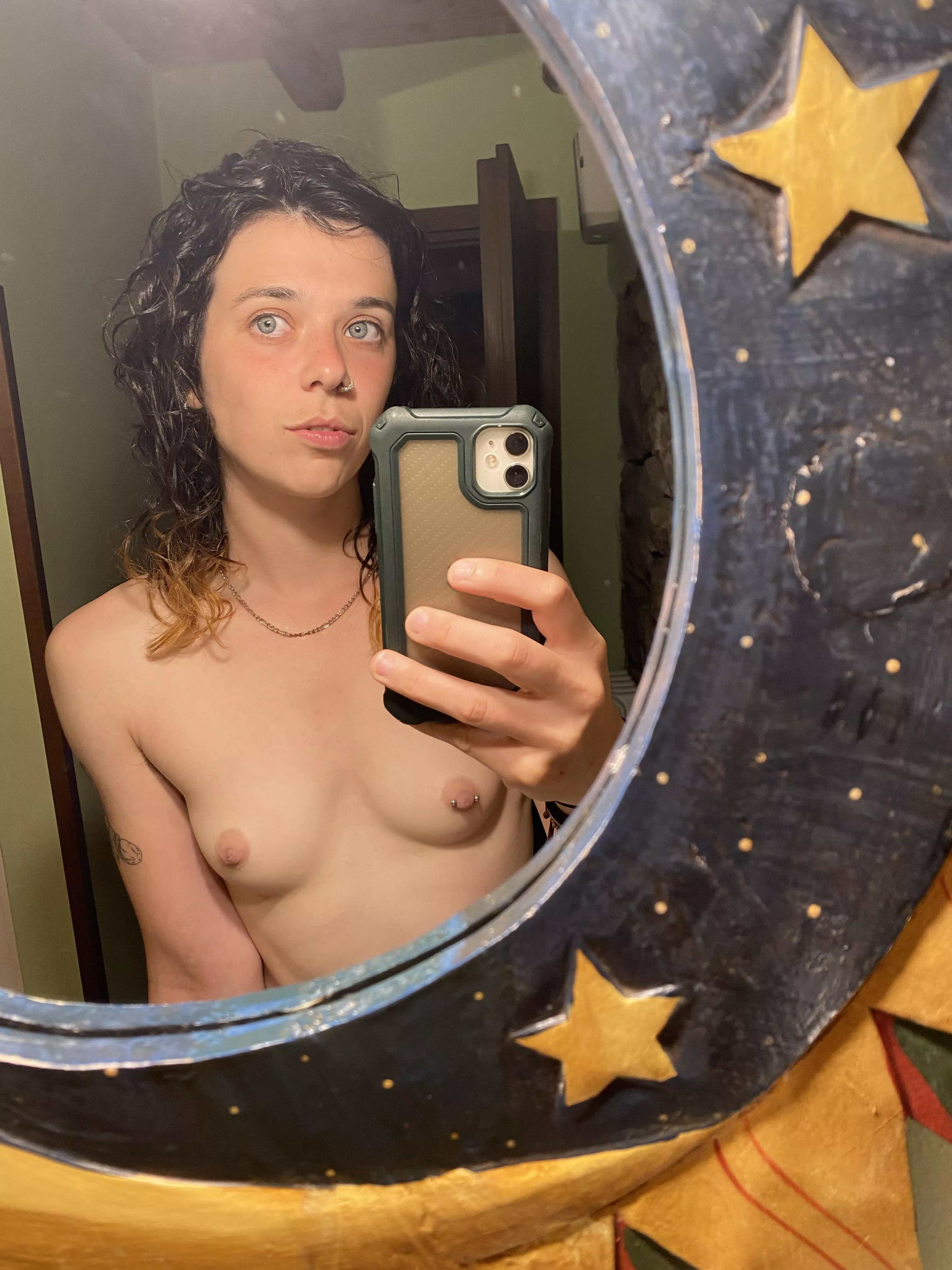 Who would wanna have a little play with my little boobies? 😘 posted by Yamanamanam