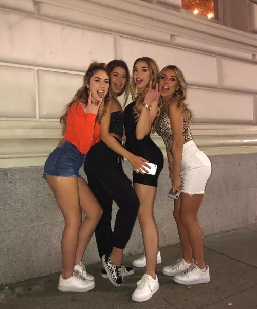 Who would you spend the night with 😈 by Jorgexoxooox