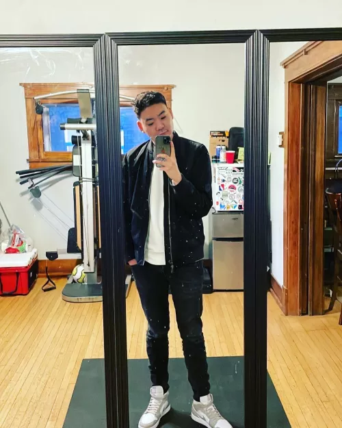 Who would’ve known that all it take to get out of a two year derepression dump is a good perm 😂 Finally feeling myself again. by Wangwangg