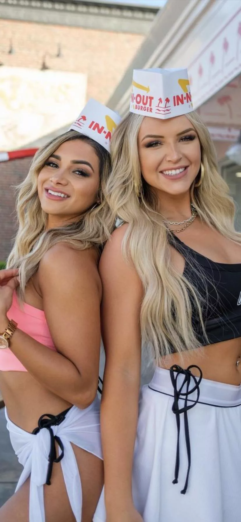 Who you smashing [2] posted by kingsavage678